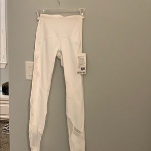Lululemon clear the court HR tight 28”